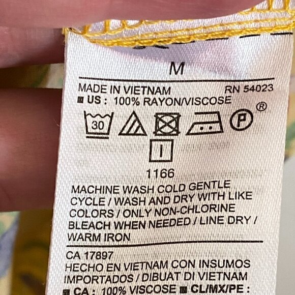 Old Navy Yellow Floral Keyhole Front Romper With Pockets - Picture 7 of 9